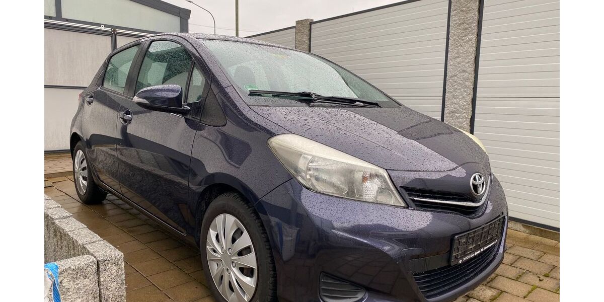 Toyota Yaris 200.000 km 4.690 € Illertissen 89257