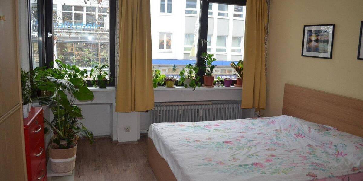 Etagenwohnung Ulm Mitte - 3 Zimmer, 103 m&sup2;, 1.450&euro; | Angebot:26740902