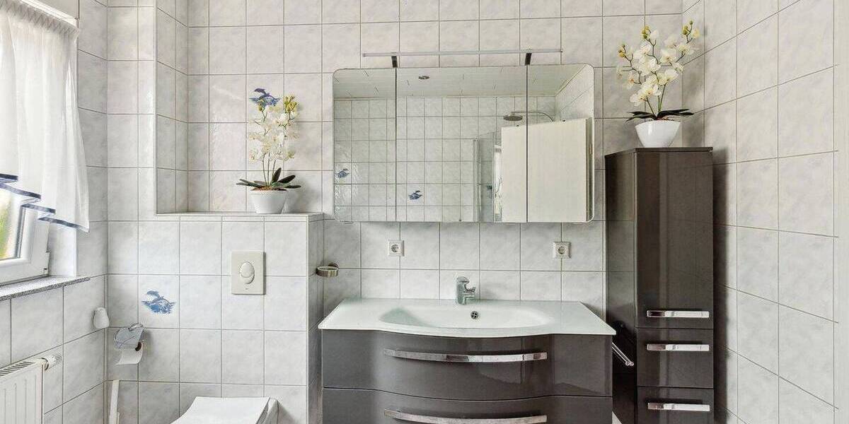 Bungalow Laupheim (Untersulmetingen) Untersulmentingen - 6 Zimmer, 160 m&sup2;, 660.000&euro; | Angebot:26866309