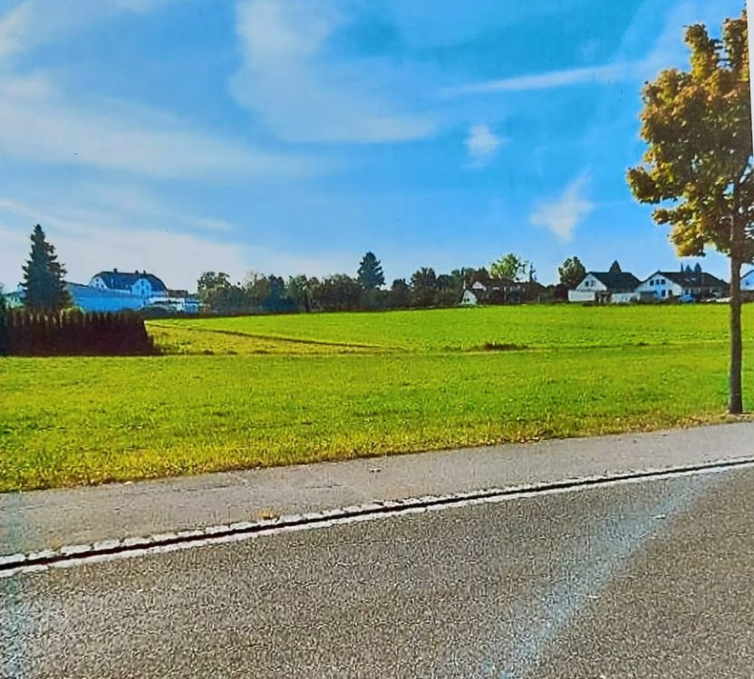 Großzügiges 5.200 m² Baugrundstück in Ichenhausen - ideales Investment für Projektentwickler