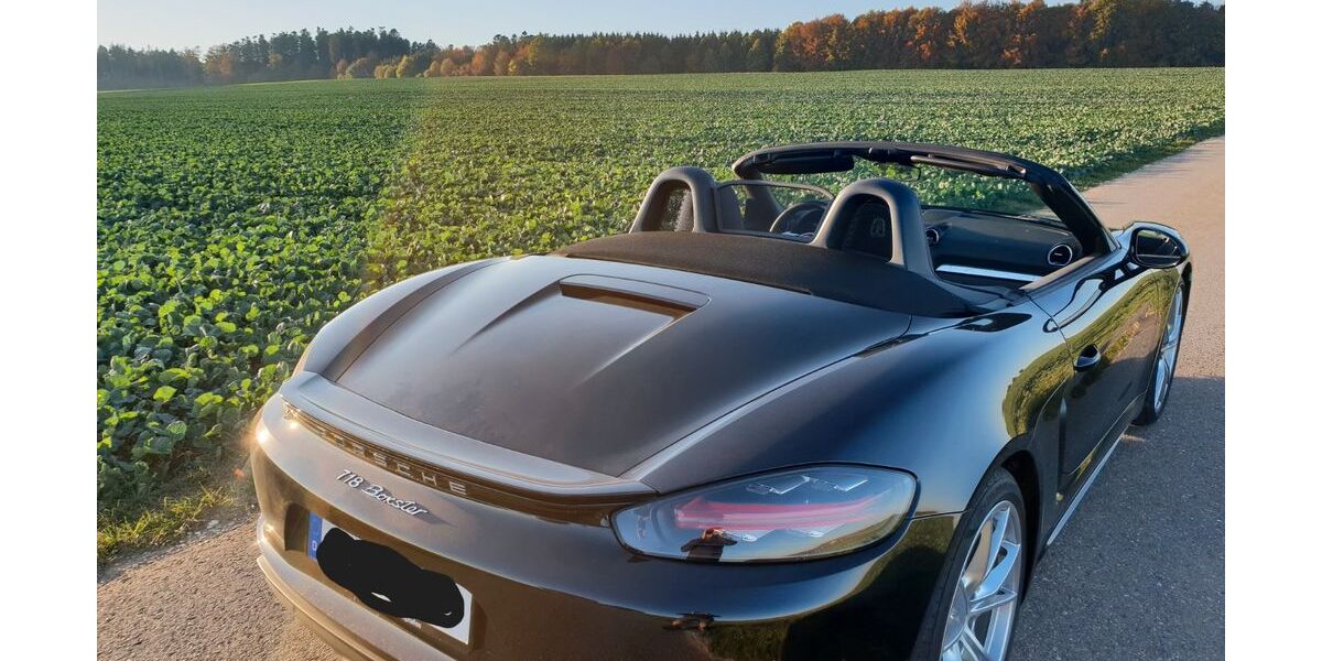 Porsche Boxster 21.350 km 57.300 € Ulm 89079