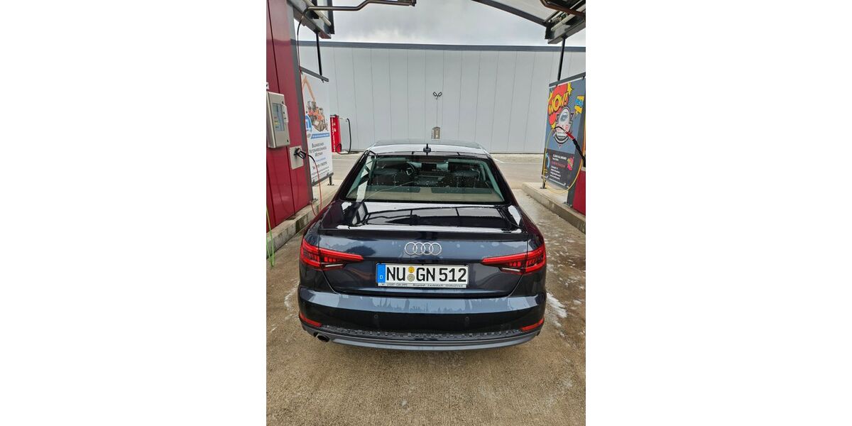 Audi A4 82.000 km 16.500 &euro; Neu-Ulm 89233