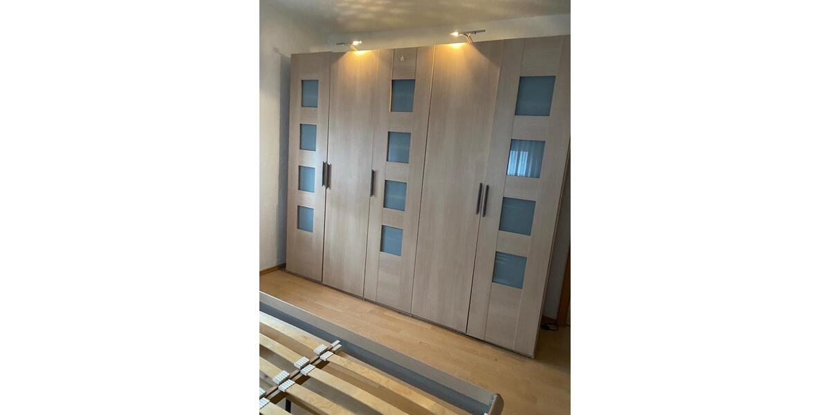 Teils möblierte Doppelhaushälfte mitten in der Stadt (4xZimmer) 4 zimmer