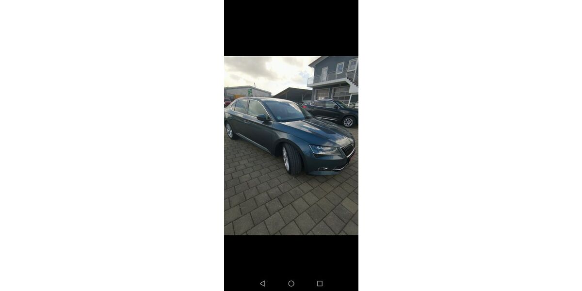 Skoda Superb 179.000 km 16.400 € Günzburg 89312
