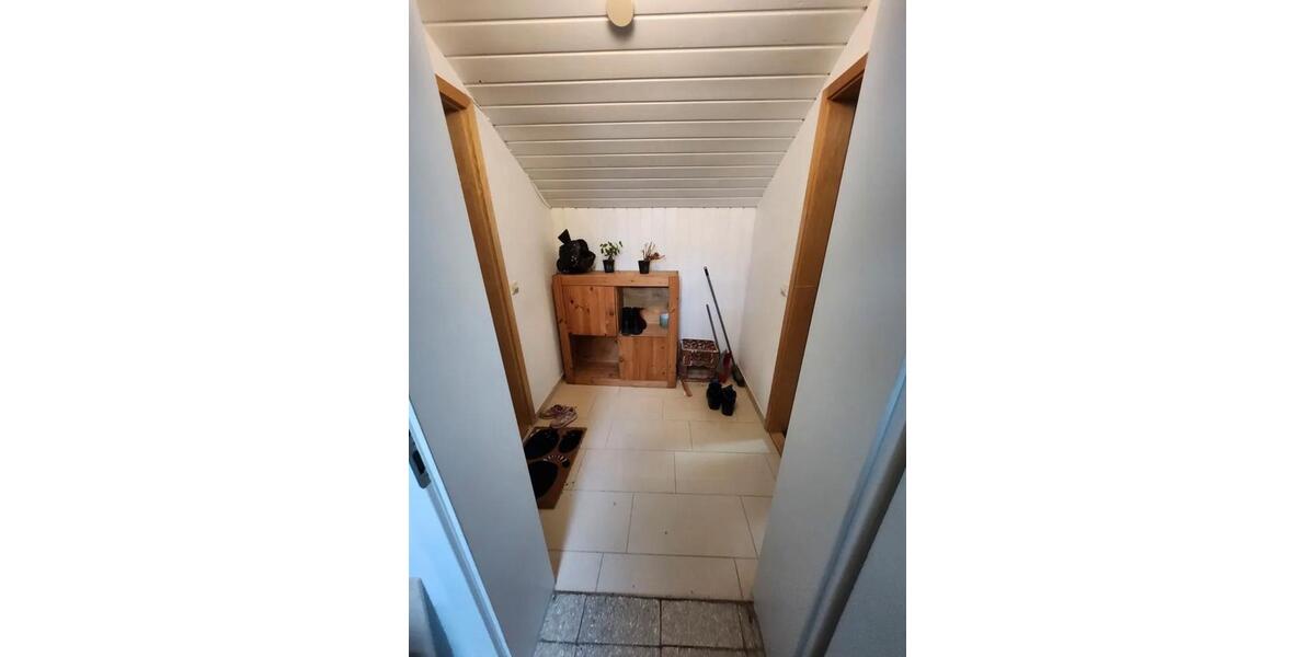 Dachgeschoßwohnung Ehingen (Donau) - 4 Zimmer, 64 m&sup2;, 160.000&euro; | Angebot:26673447