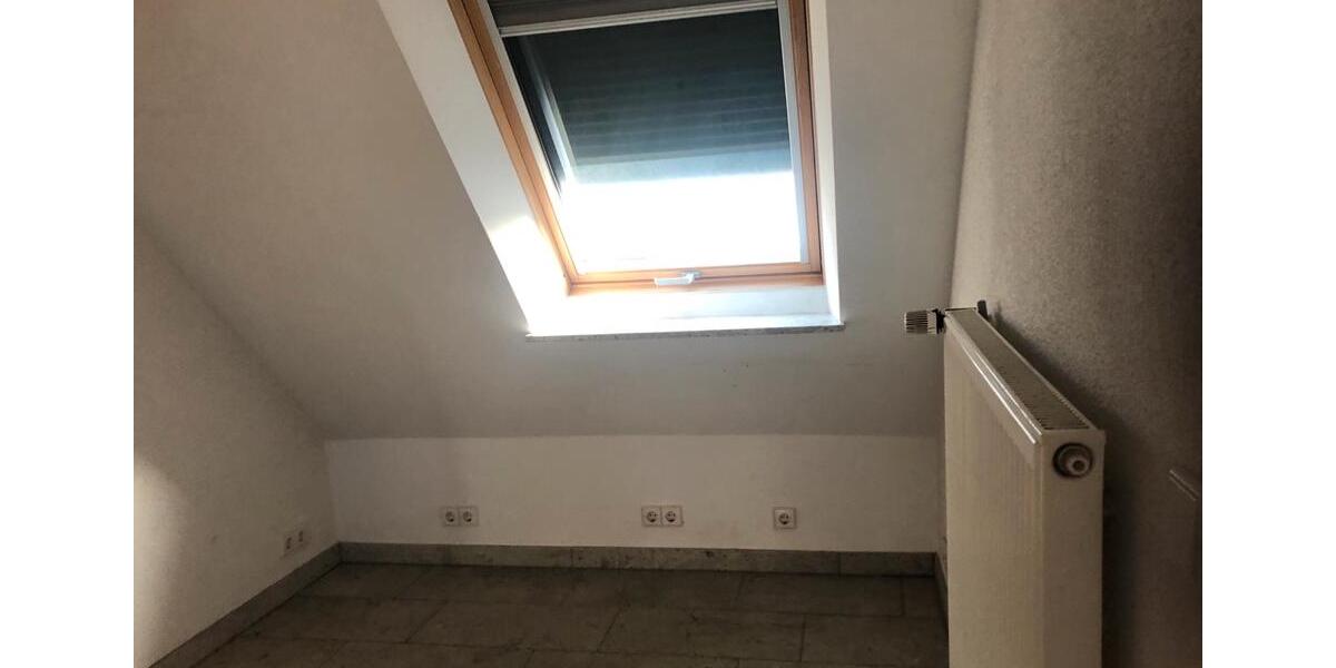 Reihenhaus Bad Ditzenbach - 6 Zimmer, 160 m&sup2;, 1.500&euro; | Angebot:23488856