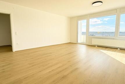 3-Zimmer-Wohnung ca. 83 m² im 9. OG mit 2 Balkonen & Keller zimmer