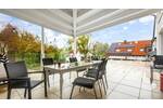 Modernes Mehrfamilienhaus in Hanglage - Traumhaftes Wohnen mit Pool, Garten und Dachterrasse