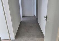 Frisch renovierte 2 Zimmerwohnung mit Terrasse