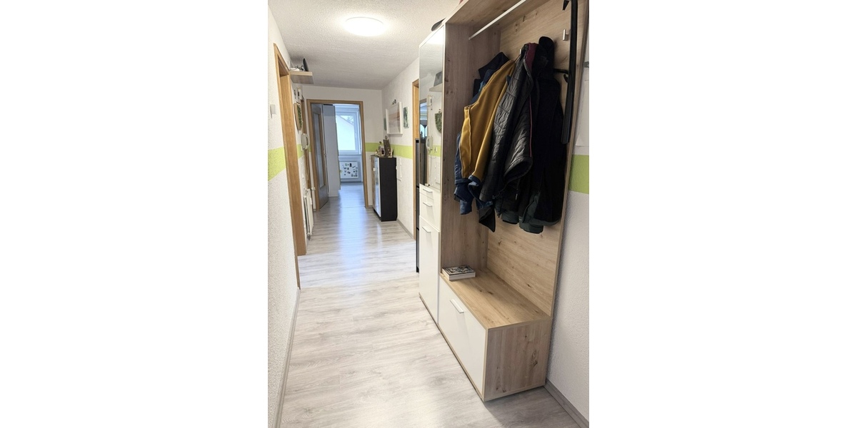 Charmante 4-Zimmer DG-Wohnung mit eigenem Garten+Garage+Stellplatz in TOP Lage! - Dachgeschoßwohnung Illertissen | Angebot:26647022