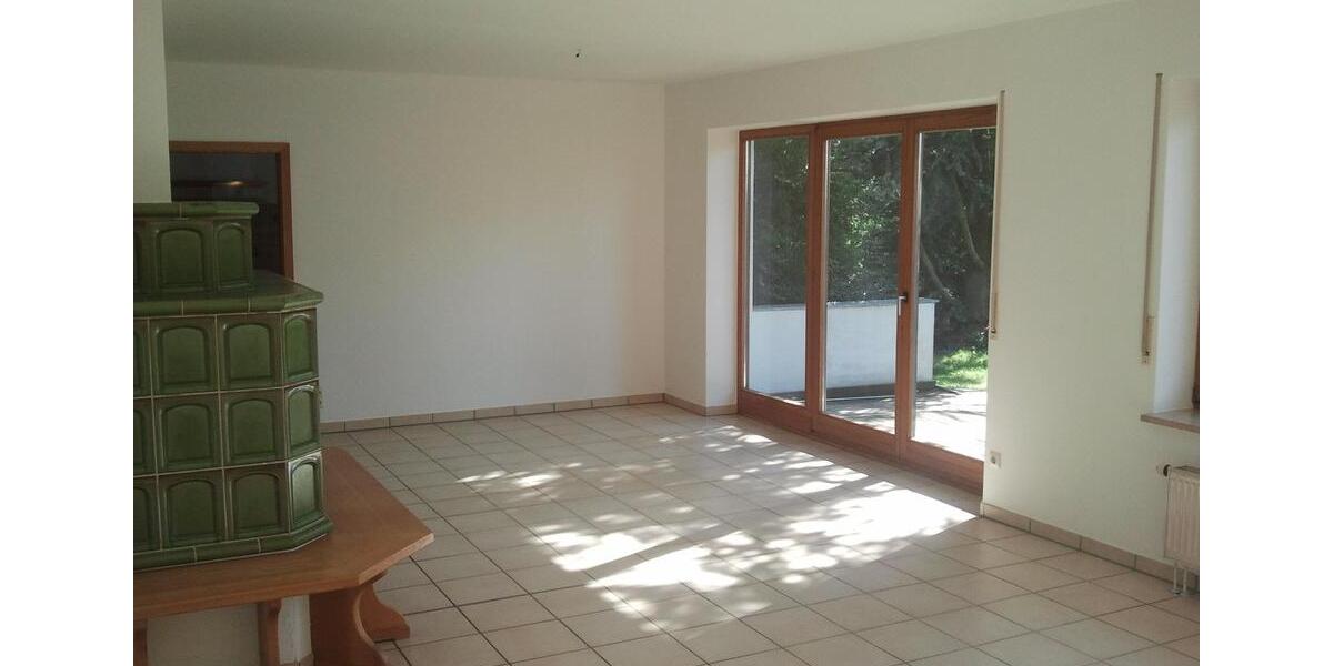 Erdgeschoßwohnung Ulm Söflingen - 2.5 Zimmer, 100 m&sup2;, 1.100&euro; | Angebot:25953952