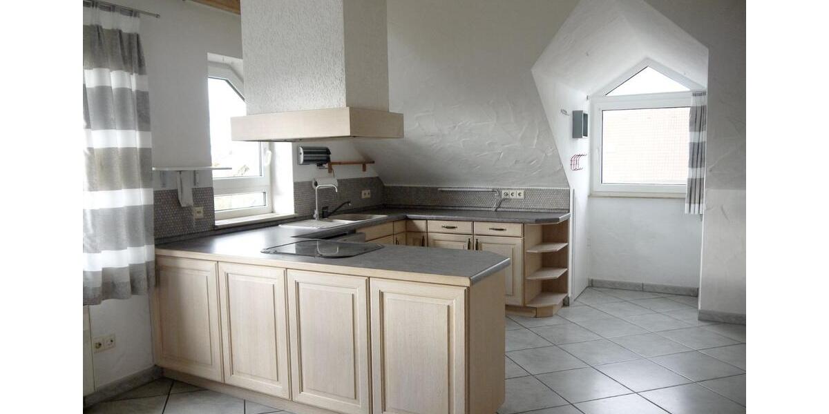 Dachgeschoßwohnung Blaubeuren - 5.5 Zimmer, 140 m&sup2;, 385.000&euro; | Angebot:26121968