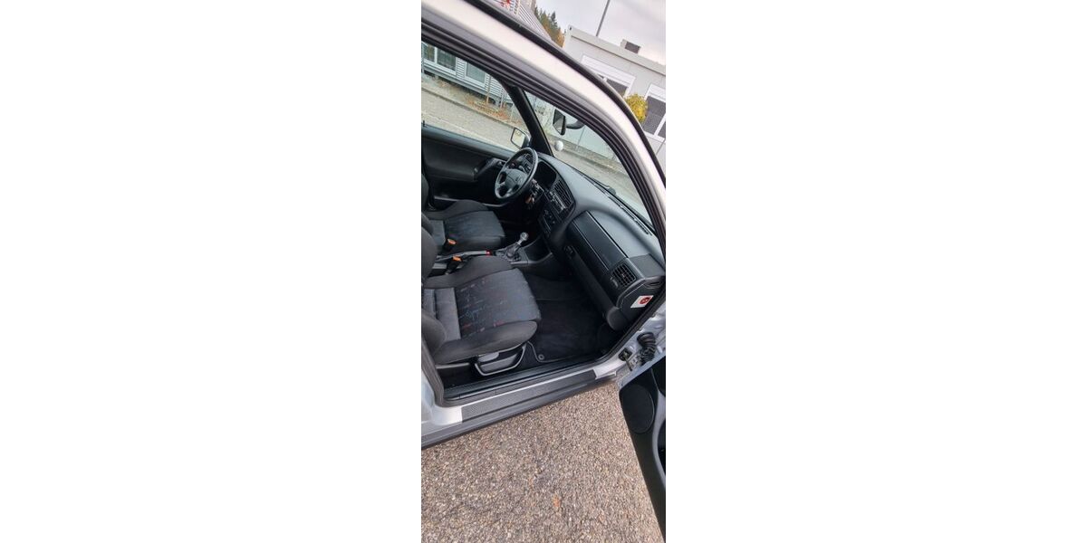 VW Golf 310.000 km 9.800 &euro; Amstetten 73340