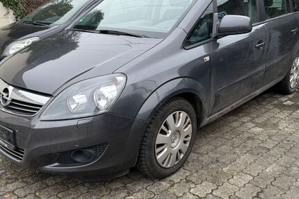 Opel Zafira 146.000 km 5.790 &euro; Neu-Ulm (Pfuhl) 89233