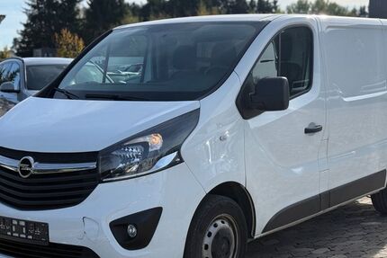 Opel Vivaro 182.000 km 7.950 &euro; Erbach 89155