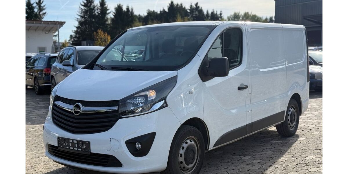 Opel Vivaro 182.000 km 8.450 € Erbach 89155