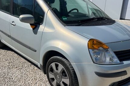 Renault Modus 221.600 km 999 &euro; Langenau 89129