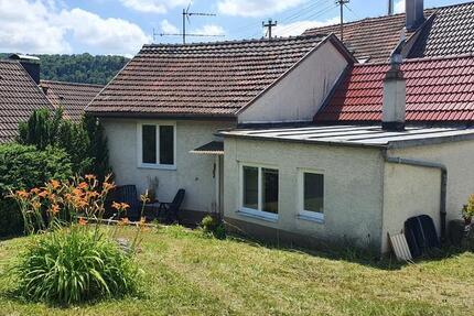 Haus mit eigenem Garten zu vermieten 4 zimmer
