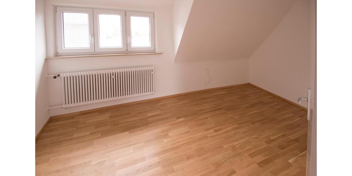 Einfamilienhaus Langenau - 5 Zimmer, 135 m&sup2;, 2.000&euro; | Angebot:26479673