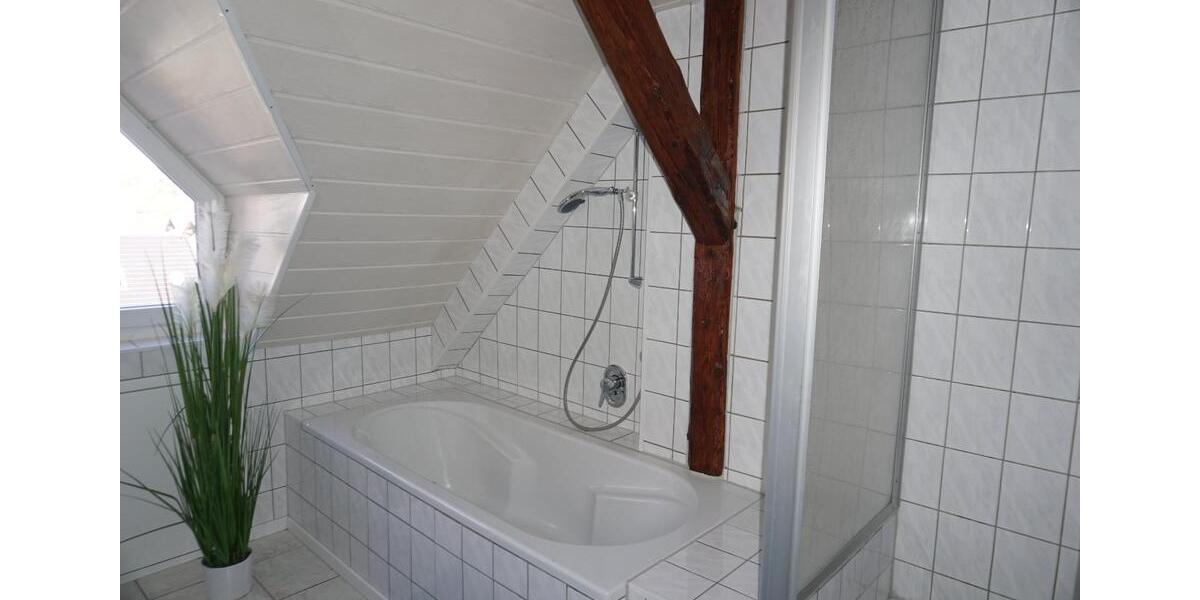 Dachgeschoßwohnung Altenstadt - 5 Zimmer, 160 m&sup2;, 1.388&euro; | Angebot:24862162