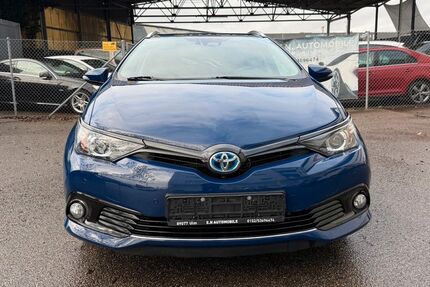 Toyota Auris 92.500 km 15.900 &euro; Ulm 89077