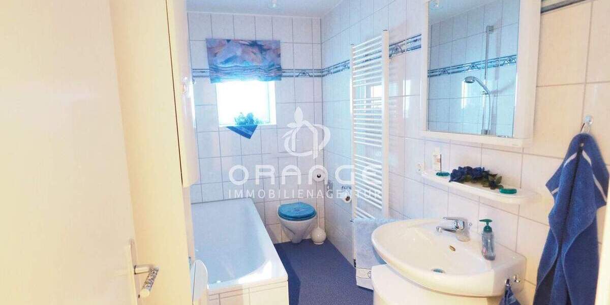 Mehrfamilienhaus, Wohnhaus Blaubeuren - 7 Zimmer, 226 m&sup2;, 975.000&euro; | Angebot:25678543