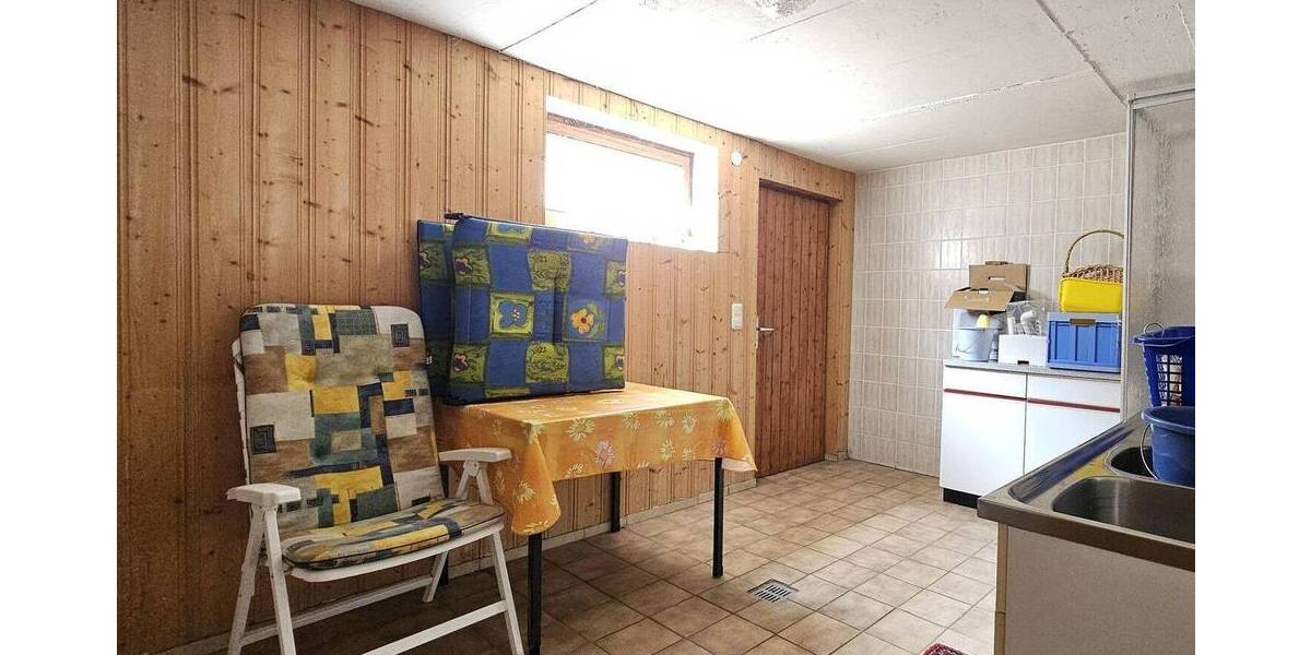 Einfamilienhaus Ichenhausen - 8 Zimmer, 200 m&sup2;, 530.000&euro; | Angebot:25707717