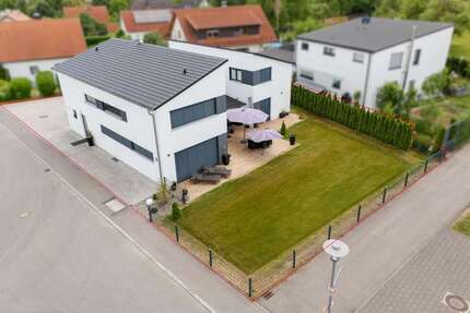 Haus Neenstetten - 9 Zimmer, 238 m&sup2;, 875.000&euro; | Angebot:26932252