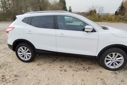 Nissan Qashqai 132.000 km 12.900 € Ulm 89079