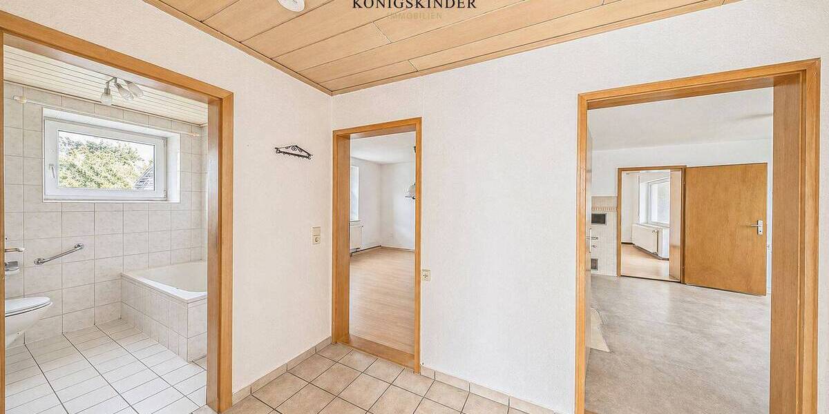 Mehrfamilienhaus, Wohnhaus Vöhringen - 6 Zimmer, 160 m&sup2;, 570.000&euro; | Angebot:26417353