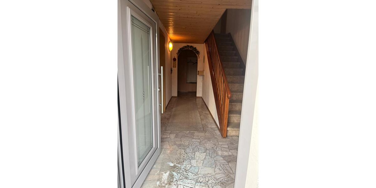 Haus mit viel Platz befristet zu vermieten 6 zimmer