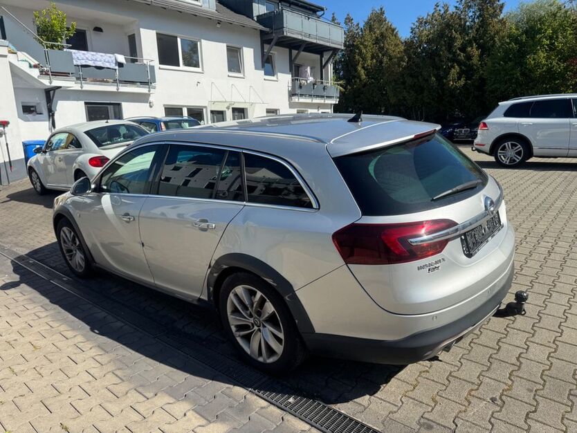 Opel Insignia 180.000 km 4.900 € Achstetten 88480