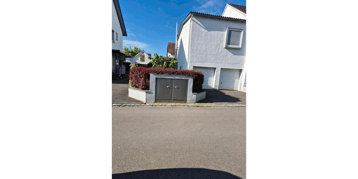 Hochparterre Ulm Donautal - 4.5 Zimmer, 136 m&sup2;, 1.500&euro; | Angebot:26670370