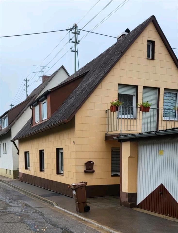 Preiswertes Einfamilienhaus mit Garten