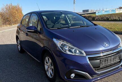 Peugeot 208 64.253 km 7.200 &euro; Ulm 89081