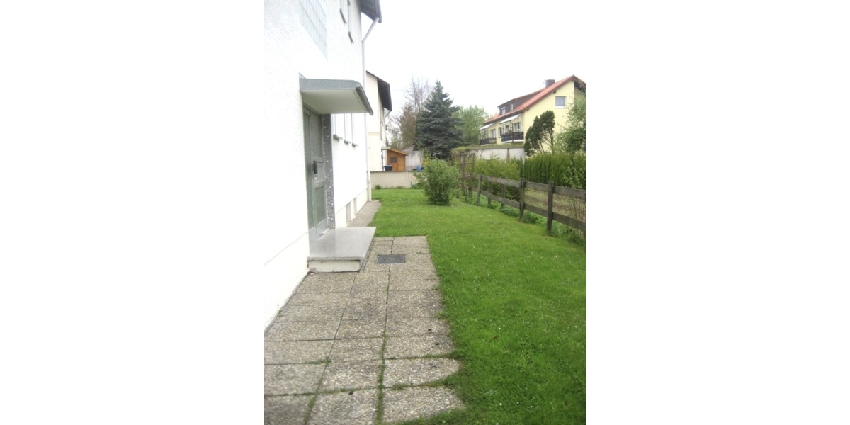 Charmante 4-Zimmer DG-Wohnung mit eigenem Garten+Garage+Stellplatz in TOP Lage! - Dachgeschoßwohnung Illertissen | Angebot:26647022