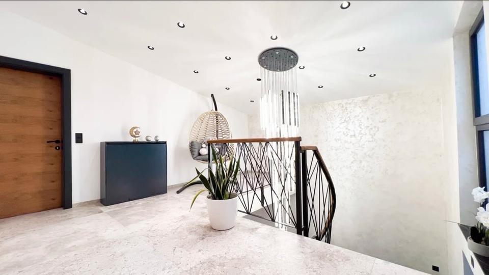 Einfamilienhaus Langenau - 8 Zimmer, 238 m&sup2;, 800.000&euro; | Angebot:26567946