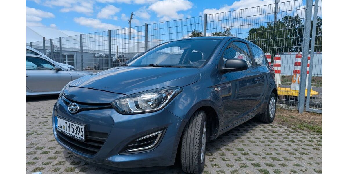 Hyundai i20 142.392 km 3.200 &euro; Blaubeuren 89143