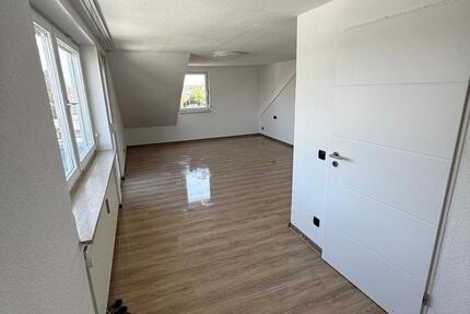 Moderne 2 Zimmer Dachgeschosswohnung in Neu Ulm Burlafingen 2 zimmer
