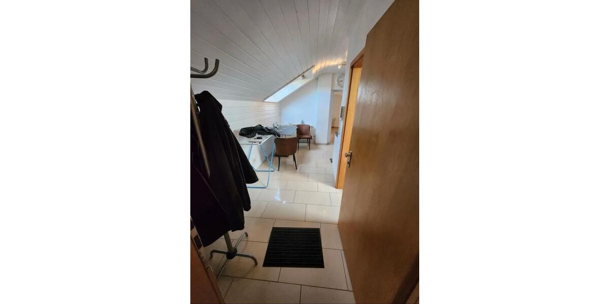 Dachgeschoßwohnung Ehingen (Donau) - 4 Zimmer, 64 m&sup2;, 160.000&euro; | Angebot:26673447
