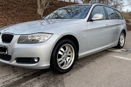 BMW 320 216.000 km 5.250 &euro; Wain 88489