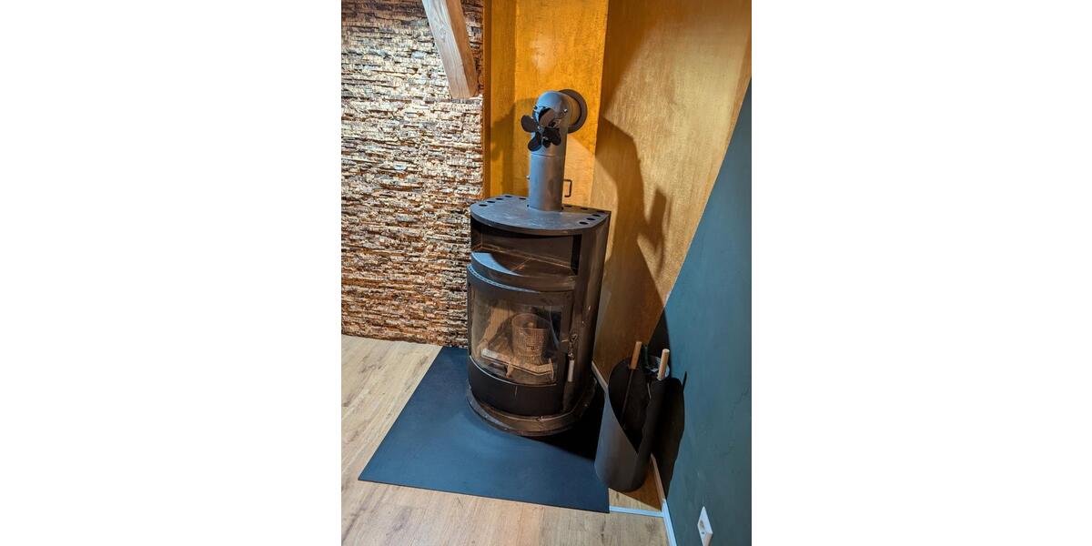 Dachgeschoßwohnung Laichingen - 3.5 Zimmer, 81 m&sup2;, 1.300&euro; | Angebot:26262611