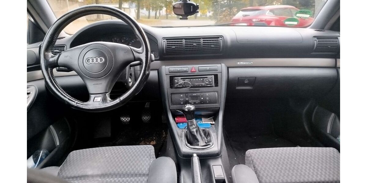 Audi A4 319.000 km 1.800 &euro; Ulm 89079