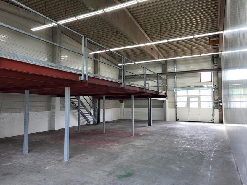 Gewerbehalle,Lagerhalle,Produktion,Handwerkerhalle,Oldtimergarage