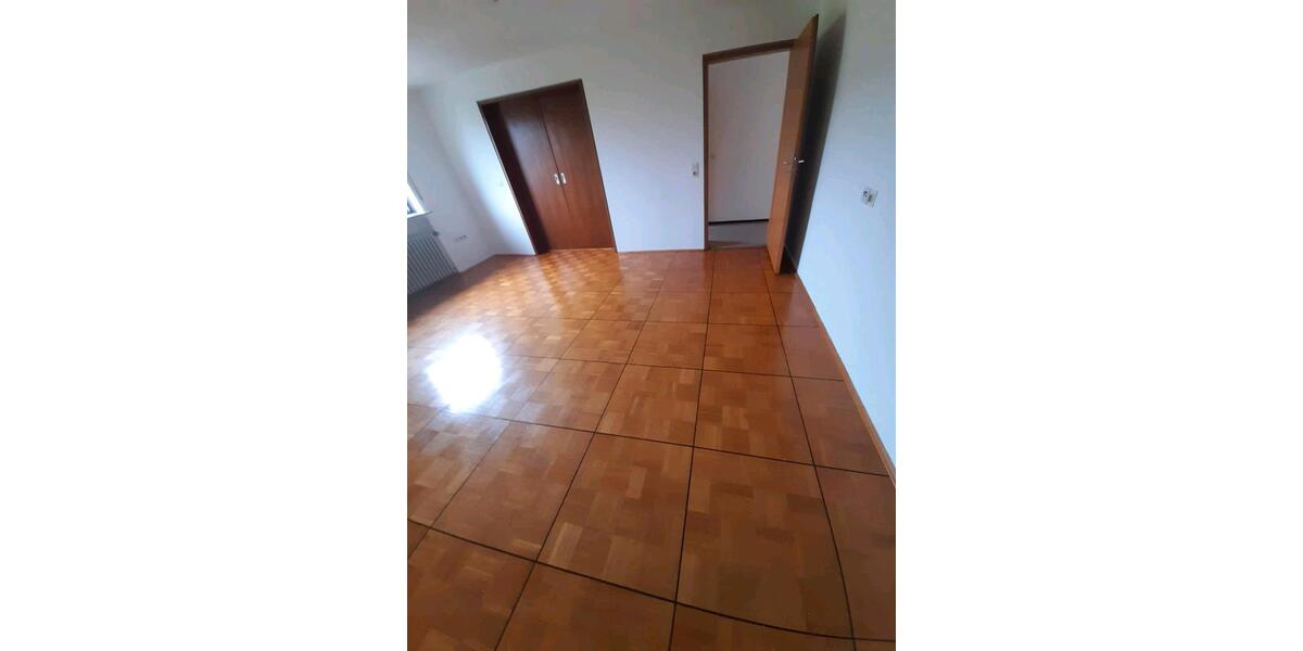 Dachgeschoßwohnung Achstetten - 4 Zimmer, 80 m&sup2;, 1.100&euro; | Angebot:24712654