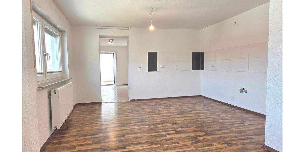 Moderne 3,5-Zimmer-Wohnung mit Loggia, Balkon und Garage in Langenau Göttingen 3 zimmer