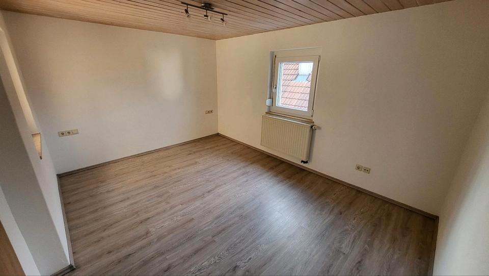 Reihenhaus Herbrechtingen - 5 Zimmer, 110 m&sup2;, 1.300&euro; | Angebot:26233227