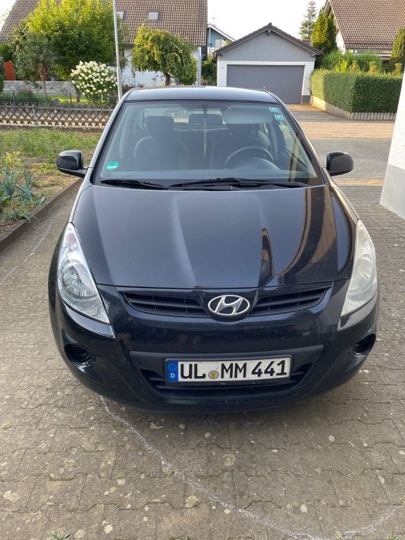 i20