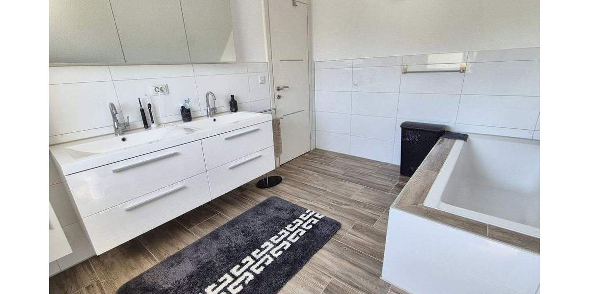 Einfamilienhaus Nersingen - 6 Zimmer, 160 m&sup2;, 680.000&euro; | Angebot:25801647