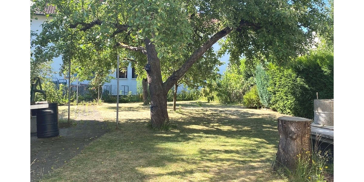 Neu-Ulm: Modernisiertes Mehrfamilienhaus (DHH) mit idyllischem Garten in Donau-Nähe - Mehrfamilienhaus, Wohnhaus Neu-Ulm / Offenhausen Offenhausen | Angebot:27082953